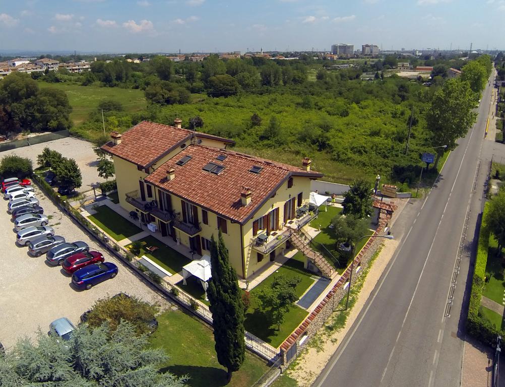 Апарт готель Residenza La Ricciolina Верона Екстер'єр фото